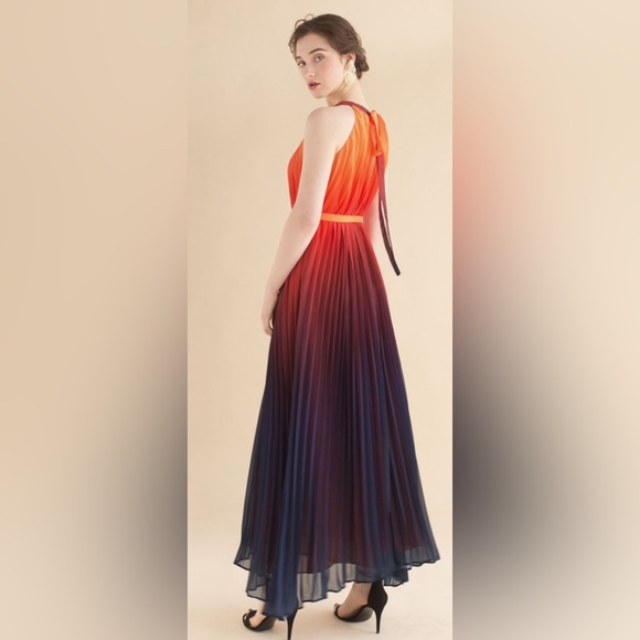 EUC CHICWISH “Splendor of the Sunset” Gradient Pleated Dress 🧡💜💙 - Picture 8 of 8